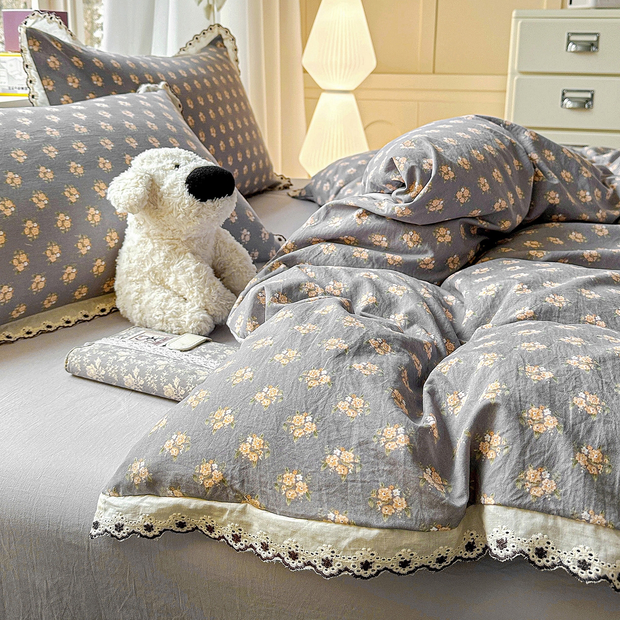 91家纺网 家纺一手货源 找家纺 韩秀家纺 2026新款A类纺棉四件套全棉花边古法水洗棉法式蕾丝花边四件套 礼赞