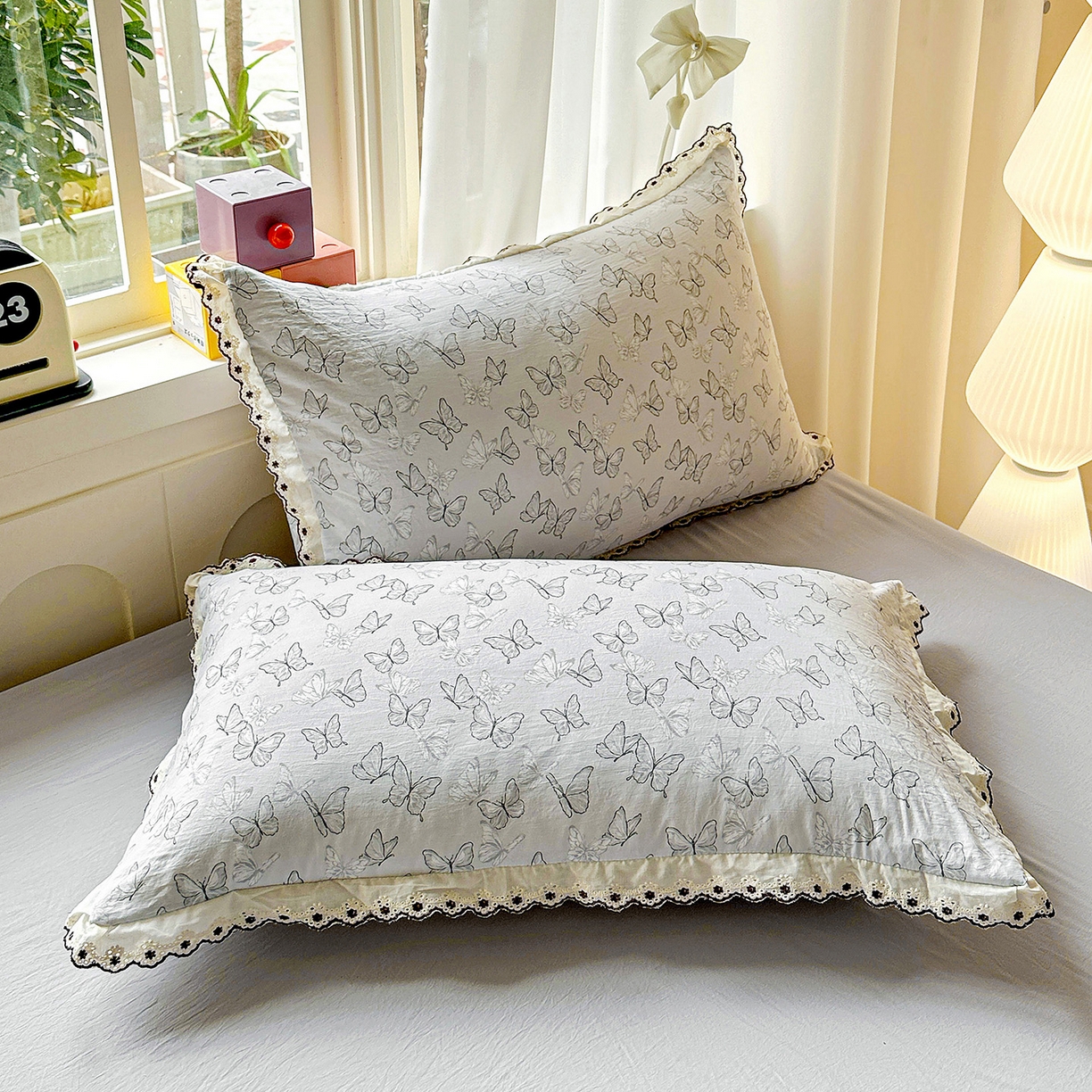 91家纺网 家纺一手货源 找家纺 韩秀家纺 2026新款A类纺棉四件套全棉花边古法水洗棉法式蕾丝花边四件套 蝶纷飞