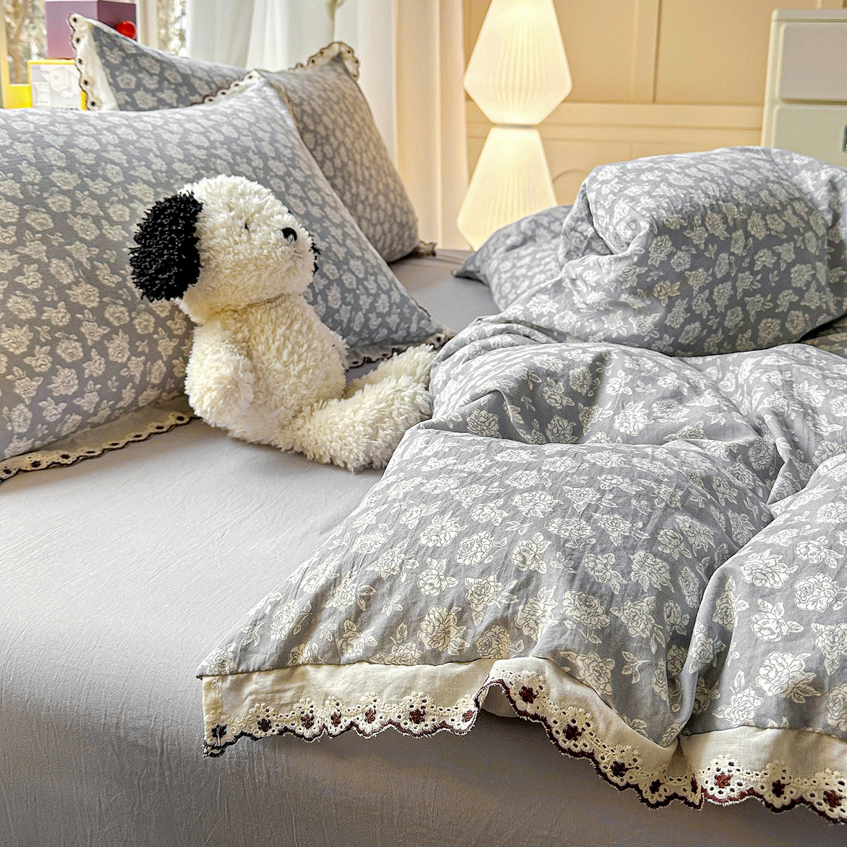 91家纺网 家纺一手货源 找家纺 韩秀家纺 2026新款A类纺棉四件套全棉花边古法水洗棉法式蕾丝花边四件套 瑰丽庄园