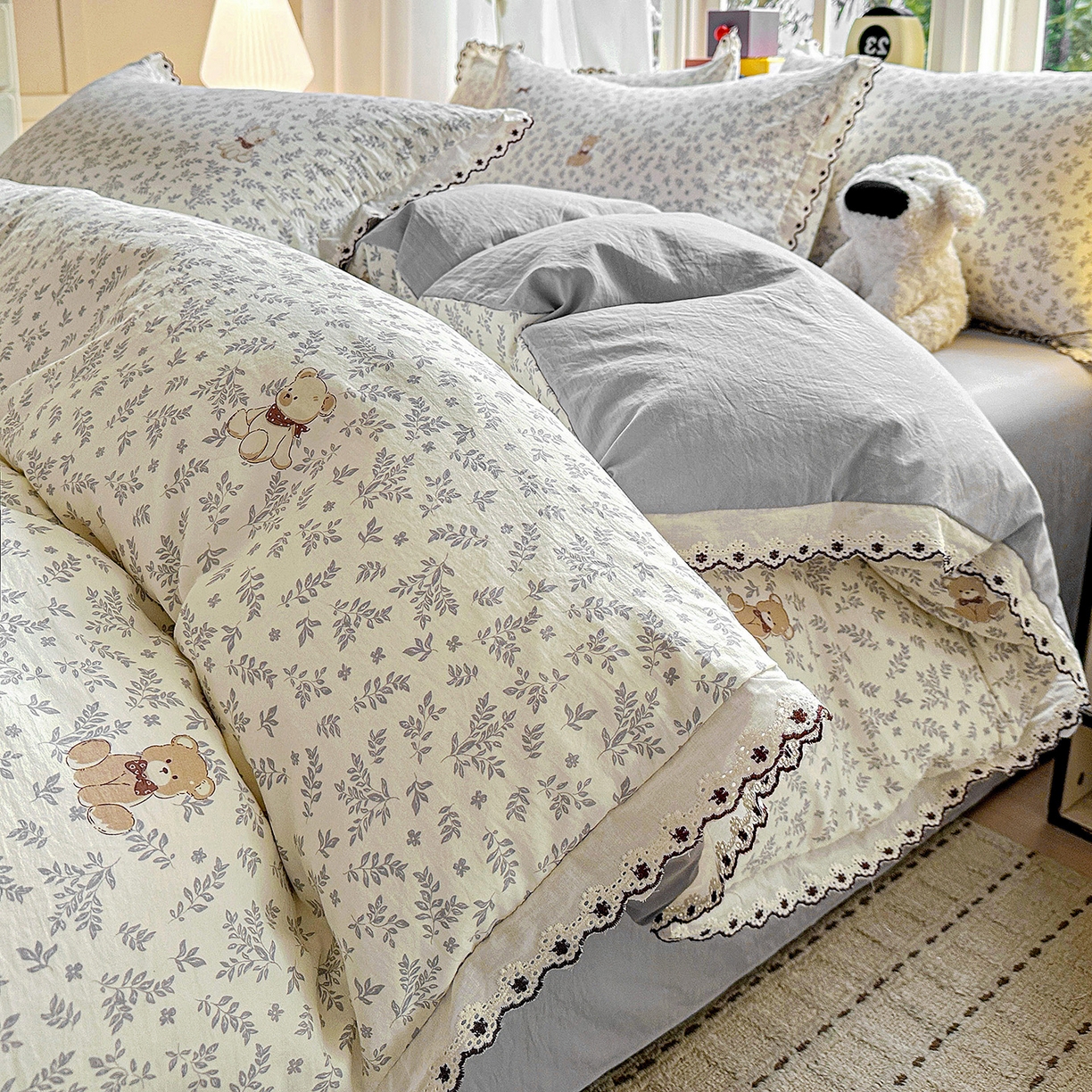 91家纺网 家纺一手货源 找家纺 韩秀家纺 2026新款A类纺棉四件套全棉花边古法水洗棉法式蕾丝花边四件套 花街萌宠