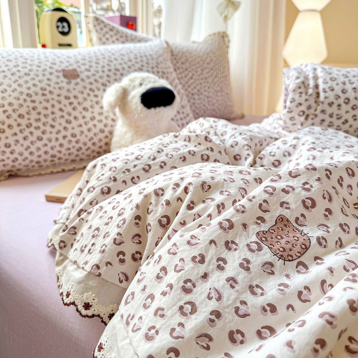 91家纺网 家纺一手货源 找家纺 韩秀家纺 2026新款A类纺棉四件套全棉花边古法水洗棉法式蕾丝花边四件套 怦然心动