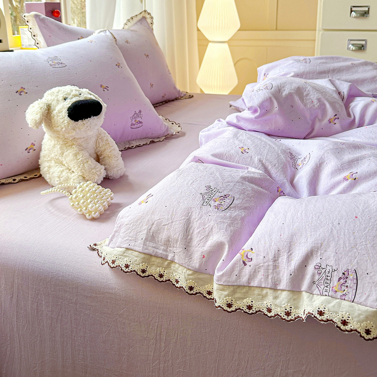 91家纺网 家纺一手货源 找家纺 韩秀家纺 2026新款A类纺棉四件套全棉花边古法水洗棉法式蕾丝花边四件套 旋转木马