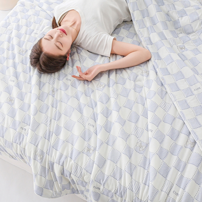 91家纺网 家纺一手货源 找家纺 （总）亚龙工厂店 2026春夏新款网销直播爆款冰皮小凉被印花款夏被