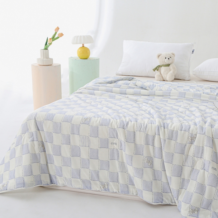 91家纺网 家纺一手货源 找家纺 亚龙工厂店 2026春夏新款网销直播爆款冰皮小凉被印花款夏被 蝶格