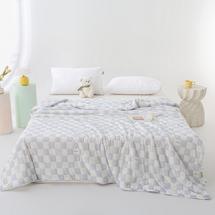 91家纺网 家纺一手货源 找家纺 亚龙工厂店 2026春夏新款网销直播爆款冰皮小凉被印花款夏被 蝶格