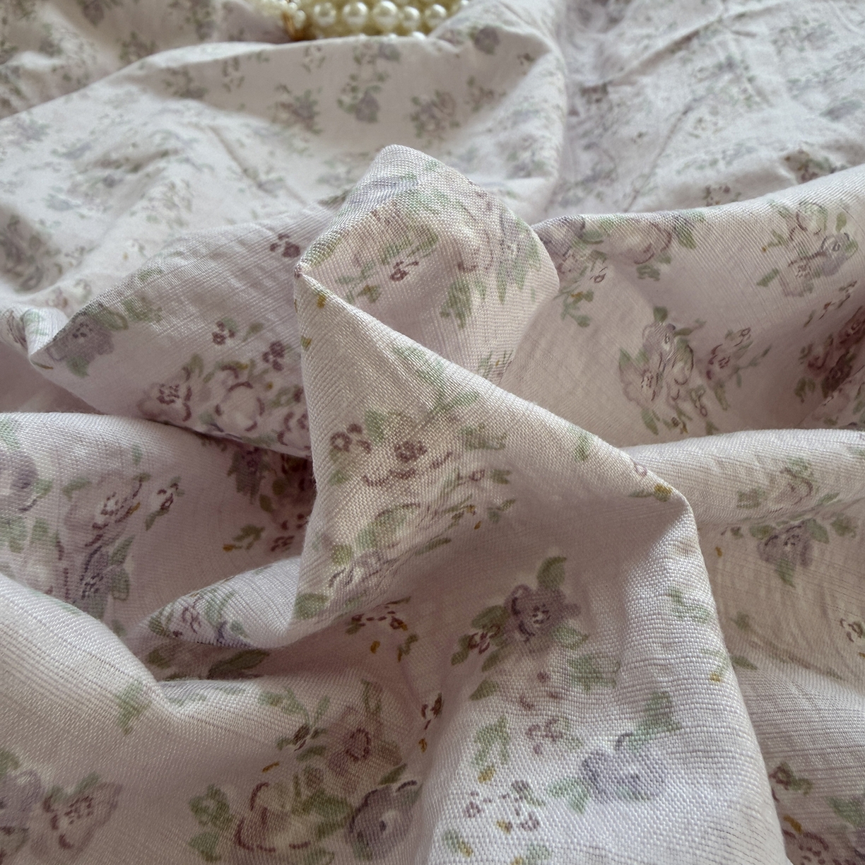 91家纺网 家纺一手货源 找家纺 原素 2026新春ins博主风双拼小碎花花卉水洗棉纱四件套 中古紫花