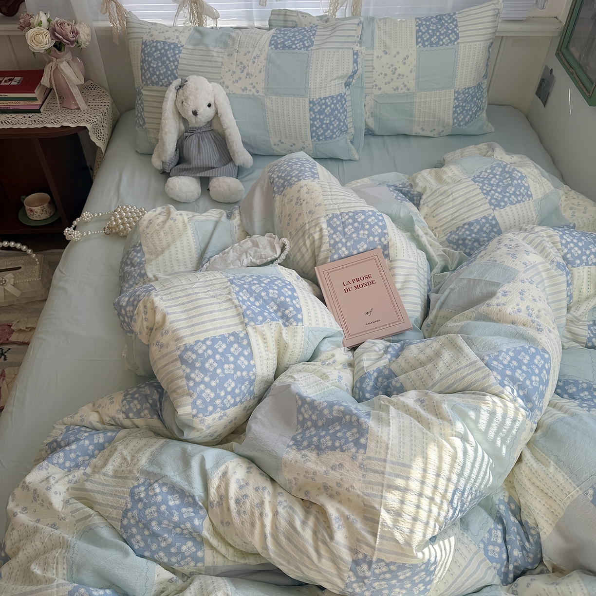 91家纺网 家纺一手货源 找家纺 原素 2026新春ins博主风双拼小碎花花卉水洗棉纱四件套 碎花蓝格