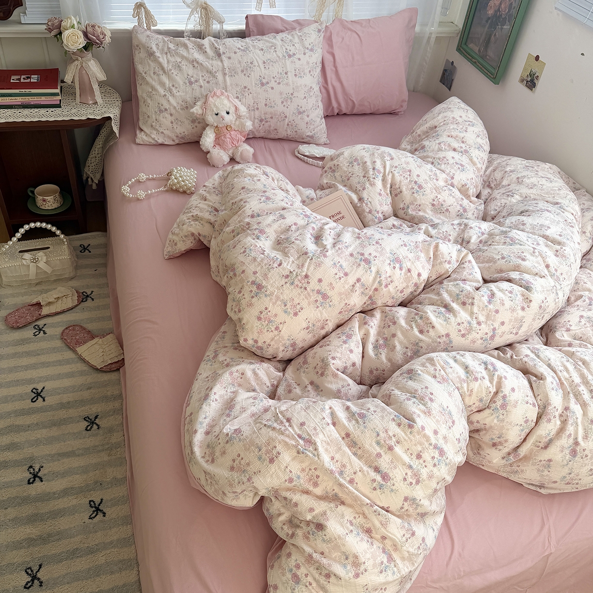 91家纺网 家纺一手货源 找家纺 原素 2026新春ins博主风双拼小碎花花卉水洗棉纱四件套 胭脂粉