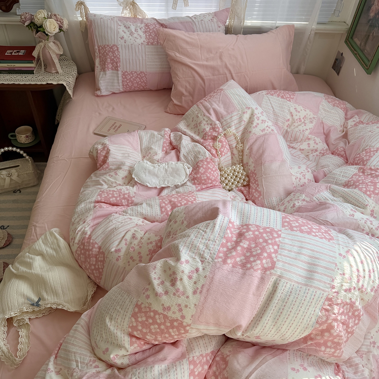 91家纺网 家纺一手货源 找家纺 原素 2026新春ins博主风双拼小碎花花卉水洗棉纱四件套 碎花粉格