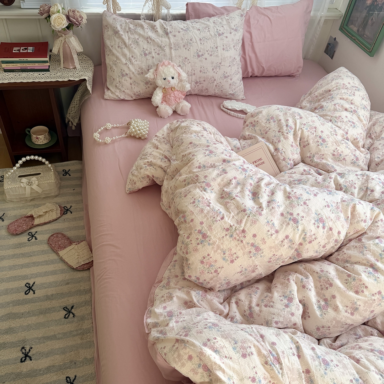 91家纺网 家纺一手货源 找家纺 原素 2026新春ins博主风双拼小碎花花卉水洗棉纱四件套 胭脂粉