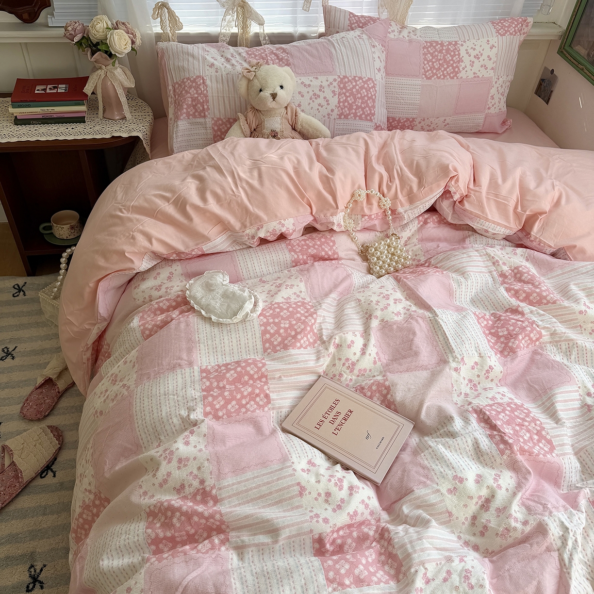 91家纺网 家纺一手货源 找家纺 原素 2026新春ins博主风双拼小碎花花卉水洗棉纱四件套 碎花粉格