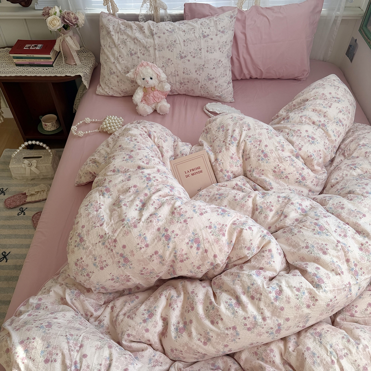 91家纺网 家纺一手货源 找家纺 原素 2026新春ins博主风双拼小碎花花卉水洗棉纱四件套 胭脂粉