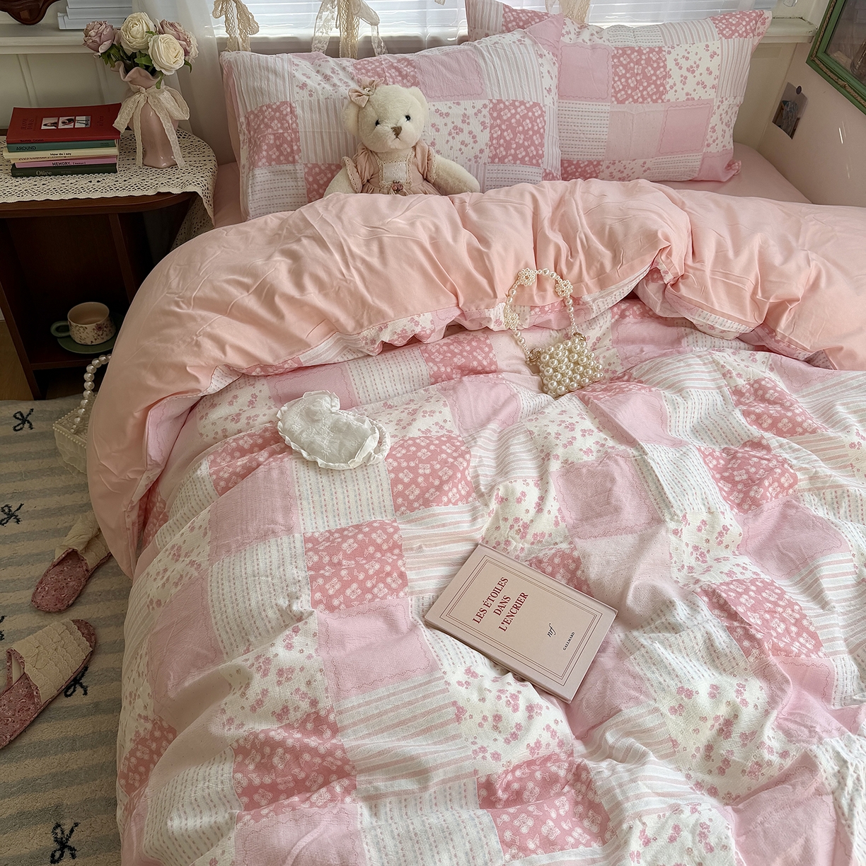 91家纺网 家纺一手货源 找家纺 原素 2026新春ins博主风双拼小碎花花卉水洗棉纱四件套 碎花粉格