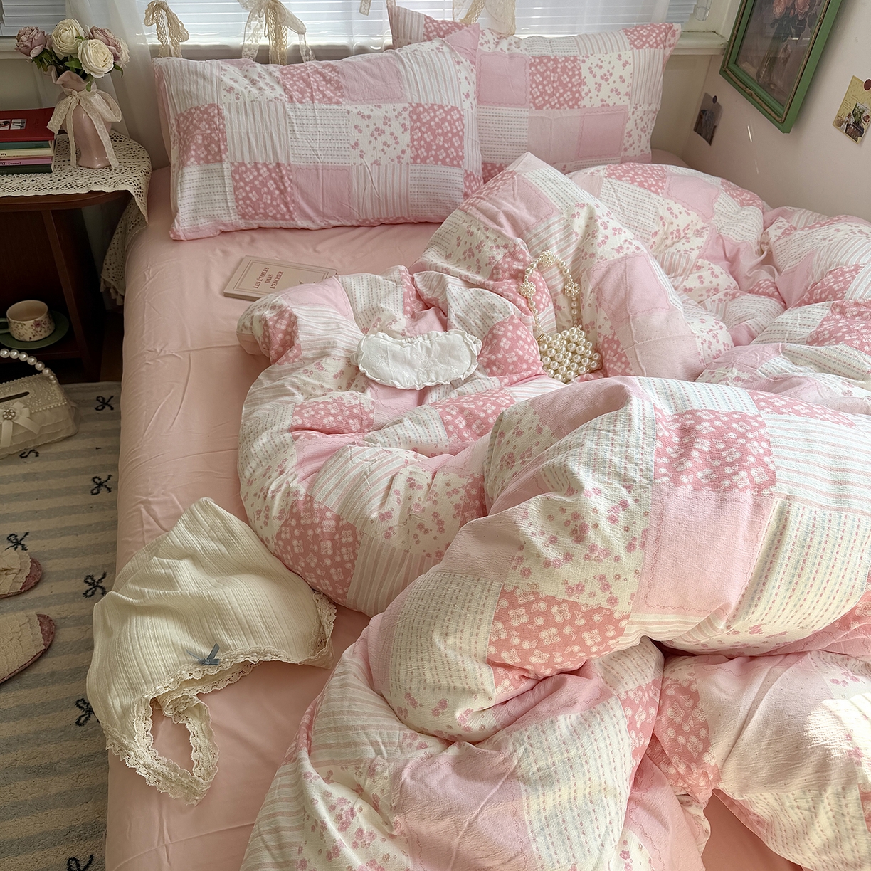 91家纺网 家纺一手货源 找家纺 原素 2026新春ins博主风双拼小碎花花卉水洗棉纱四件套 碎花粉格