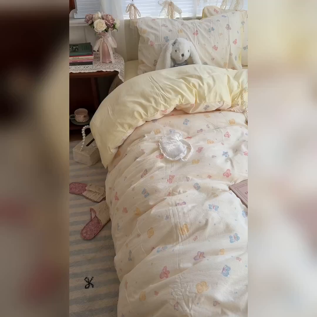 91家纺网 家纺一手货源 找家纺 原素 2026新春ins博主风双拼小碎花花卉水洗棉纱四件套 七彩蝴蝶