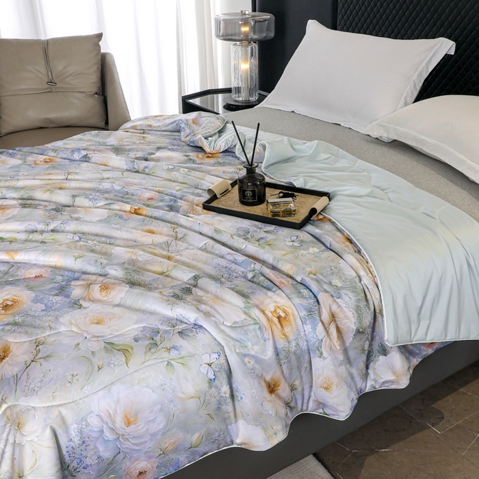 91家纺网 家纺一手货源 找家纺 亚龙工厂店 2026春夏新款直播网销爆款油光丝数码印花锦氨凉感被呱呱被夏被 晨露兰