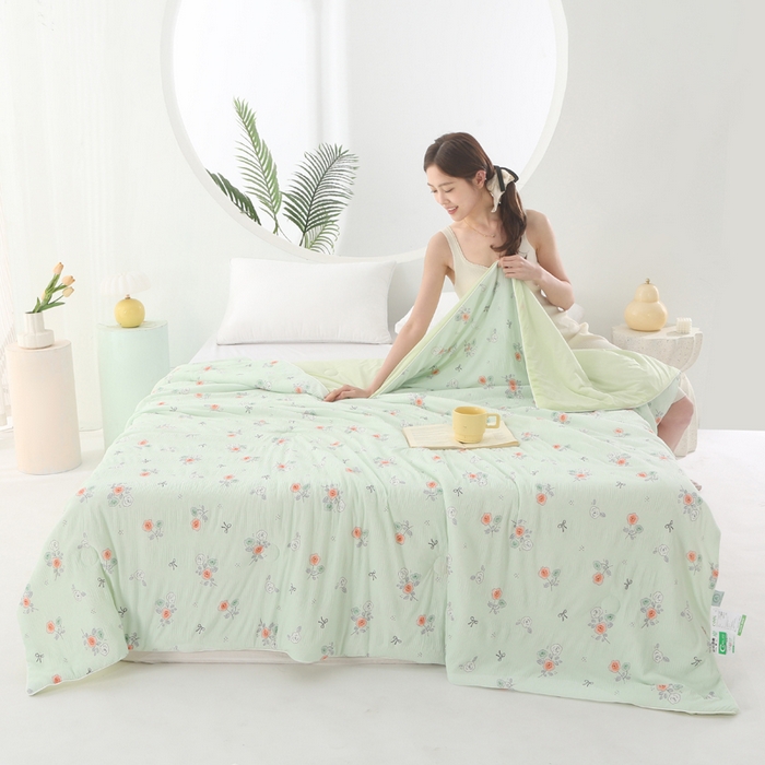 91家纺网 家纺一手货源 找家纺 亚龙工厂店 2026春夏新款网销跨境直播爆款法式小香风皱皱纱冷感被夏被 町香绿