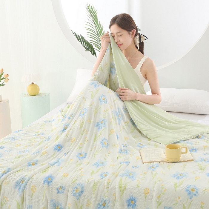 91家纺网 家纺一手货源 找家纺 亚龙工厂店 2026春夏新款网销跨境直播爆款法式小香风皱皱纱冷感被夏被 情叶绿