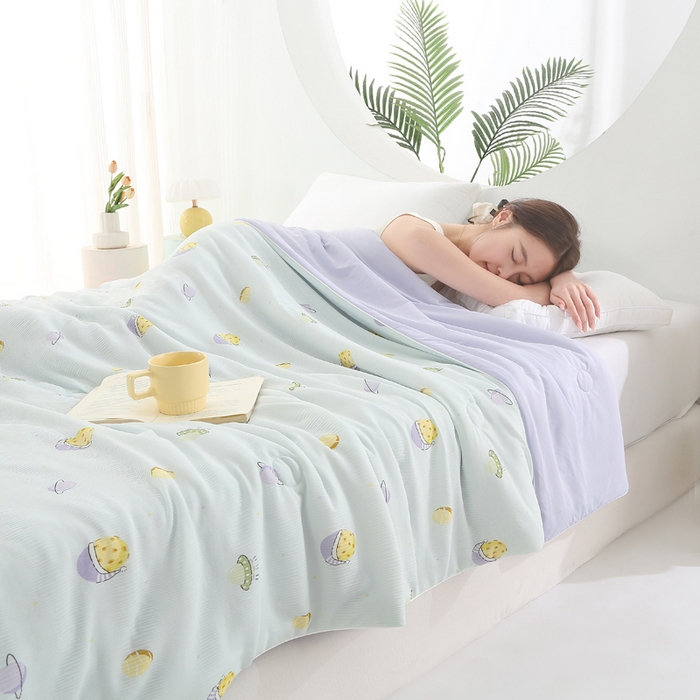 91家纺网 家纺一手货源 找家纺 亚龙工厂店 2026春夏新款网销跨境直播爆款法式小香风皱皱纱冷感被夏被 星球紫