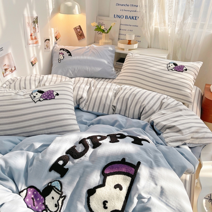 91家纺网 家纺一手货源 找家纺 炫拼家纺 2026新款全棉A类双层纱卡通毛巾绣四件套-泡芙系列 泡芙-晚安狗