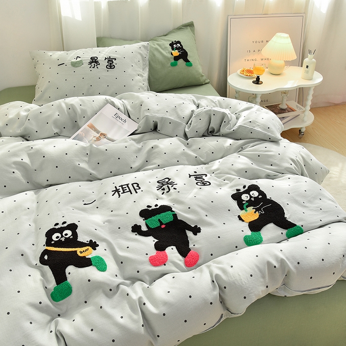 91家纺网 家纺一手货源 找家纺 炫拼家纺 2026新款全棉A类双层纱卡通毛巾绣四件套-泡芙系列 泡芙-椰暴富