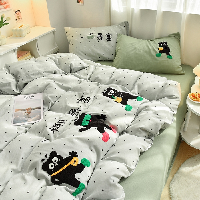 91家纺网 家纺一手货源 找家纺 炫拼家纺 2026新款全棉A类双层纱卡通毛巾绣四件套-泡芙系列 泡芙-椰暴富