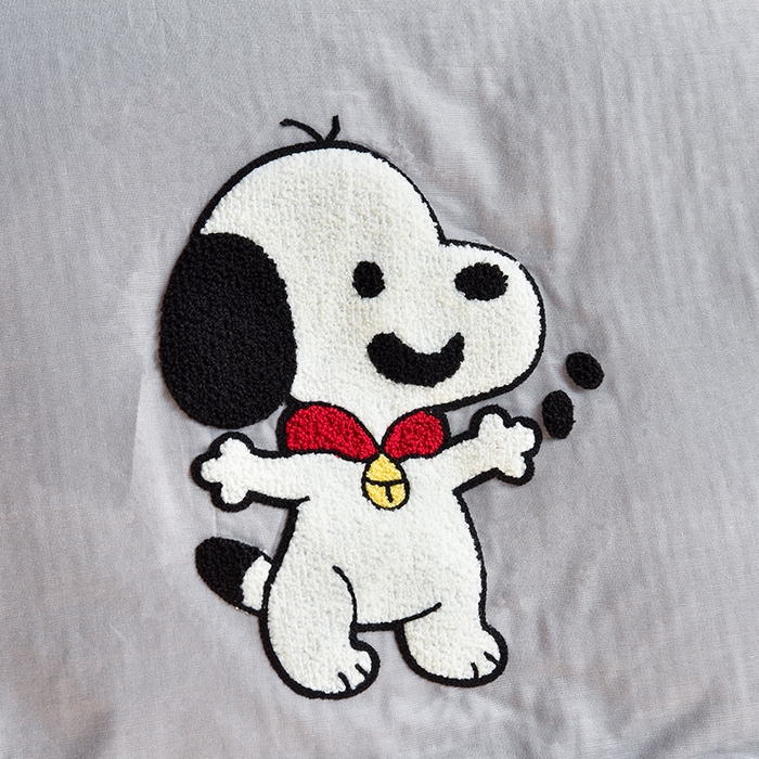 91家纺网 家纺一手货源 找家纺 炫拼家纺 2026新款全棉A类双层纱卡通毛巾绣四件套-泡芙系列 泡芙-小狗派对