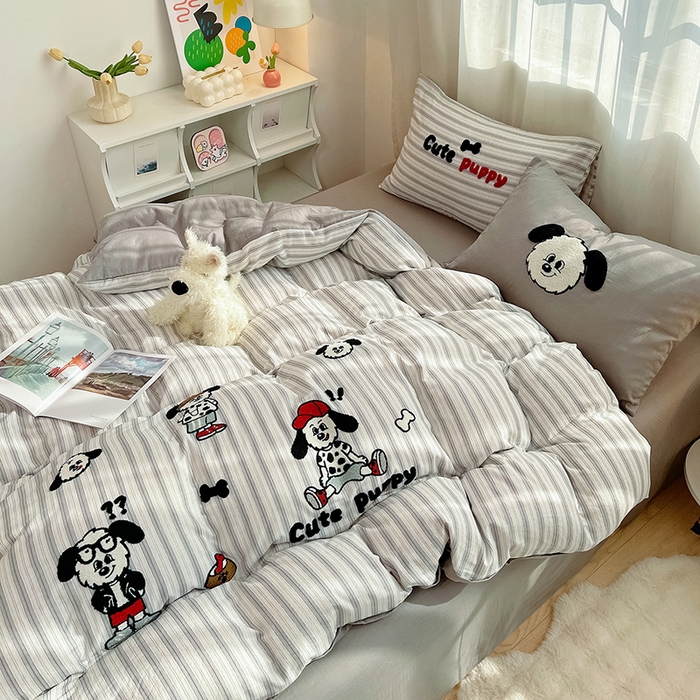 91家纺网 家纺一手货源 找家纺 炫拼家纺 2026新款全棉A类双层纱卡通毛巾绣四件套-泡芙系列 泡芙-小狗