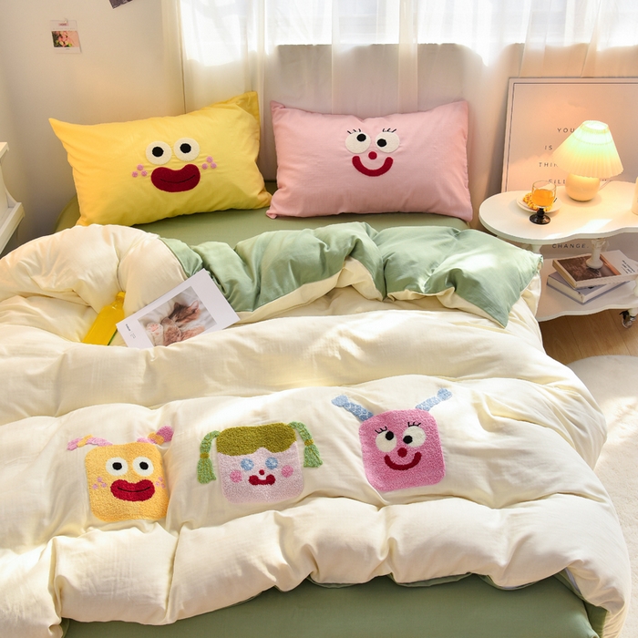 91家纺网 家纺一手货源 找家纺 炫拼家纺 2026新款全棉A类双层纱卡通毛巾绣四件套-泡芙系列 泡芙-女孩派对