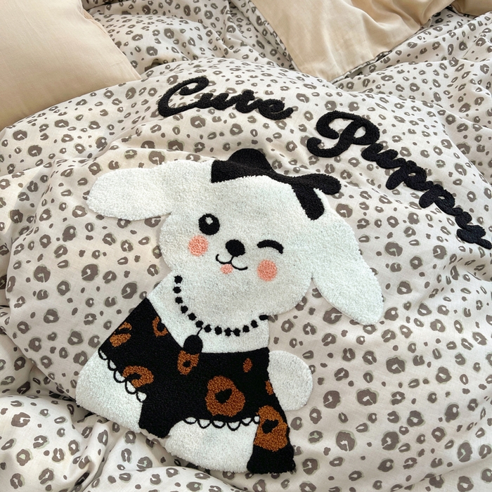 91家纺网 家纺一手货源 找家纺 炫拼家纺 2026新款全棉A类双层纱卡通毛巾绣四件套-泡芙系列 泡芙-奶油狗