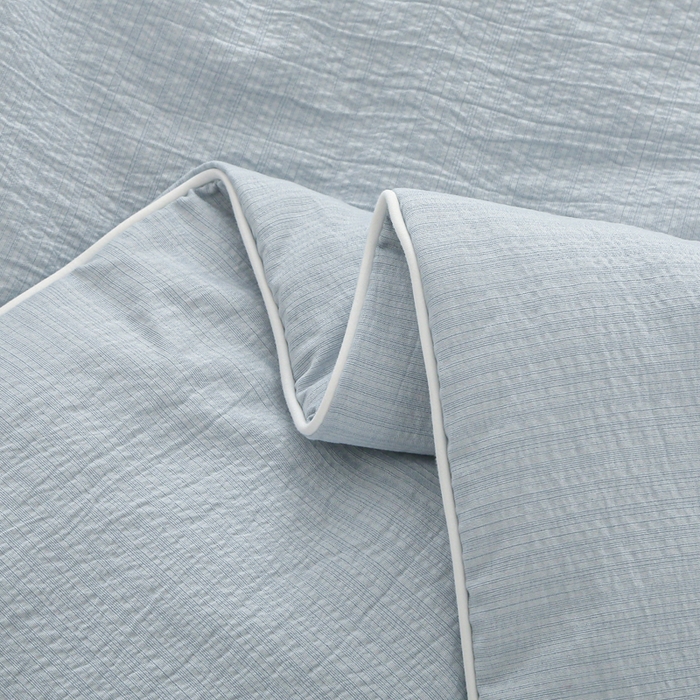 91家纺网 家纺一手货源 找家纺 亚龙工厂店 2026春夏新款爆款法式小香风皱皱纱木棉大豆被夏被 灰色