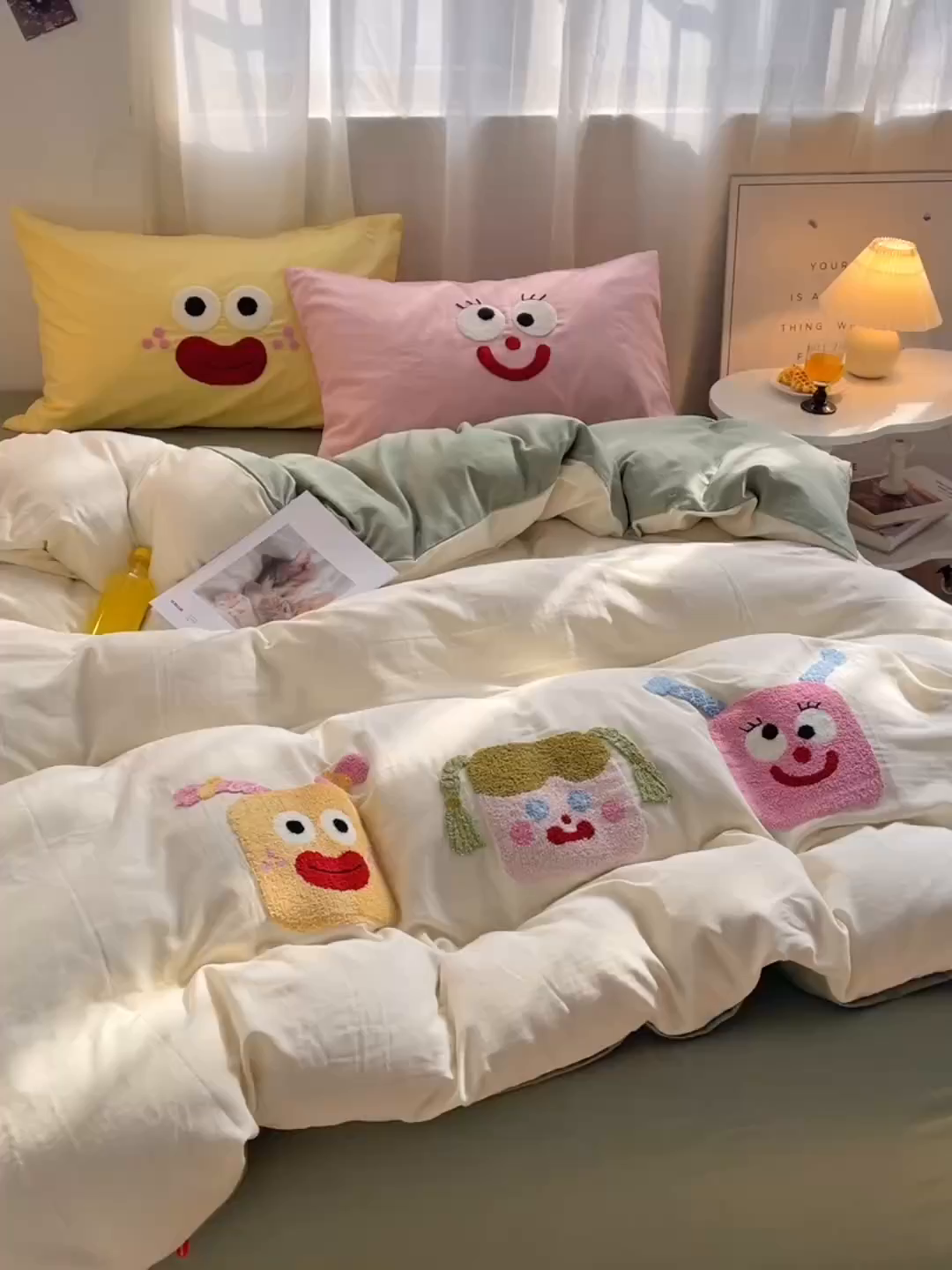 91家纺网 家纺一手货源 找家纺 炫拼家纺 2026新款全棉A类双层纱卡通毛巾绣四件套-泡芙系列 泡芙-女孩派对