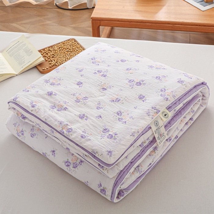 91家纺网 家纺一手货源 找家纺 亚龙工厂店 2026春夏新款爆款法式小香风皱皱纱木棉大豆被夏被 紫萱