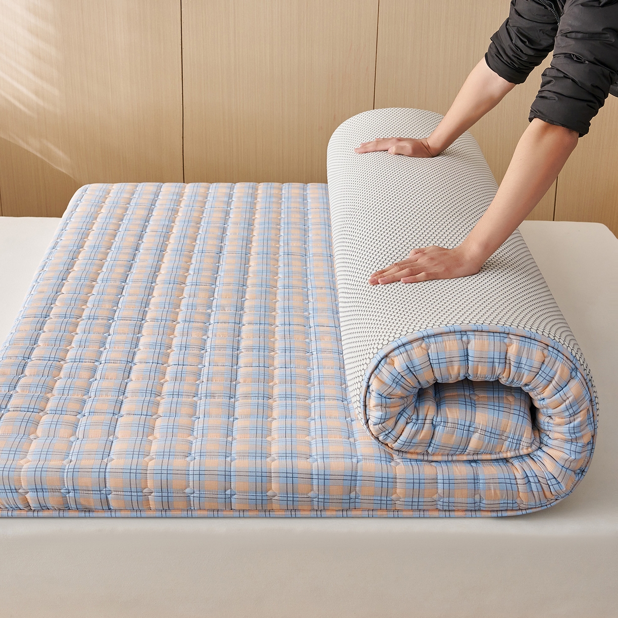 月茶家纺 2026新款单边格调新疆棉床垫 格调蓝