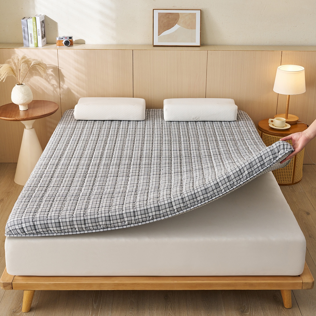 91家纺网 家纺一手货源 找家纺 月茶家纺 2026新款单边格调新疆棉床垫 格调黑