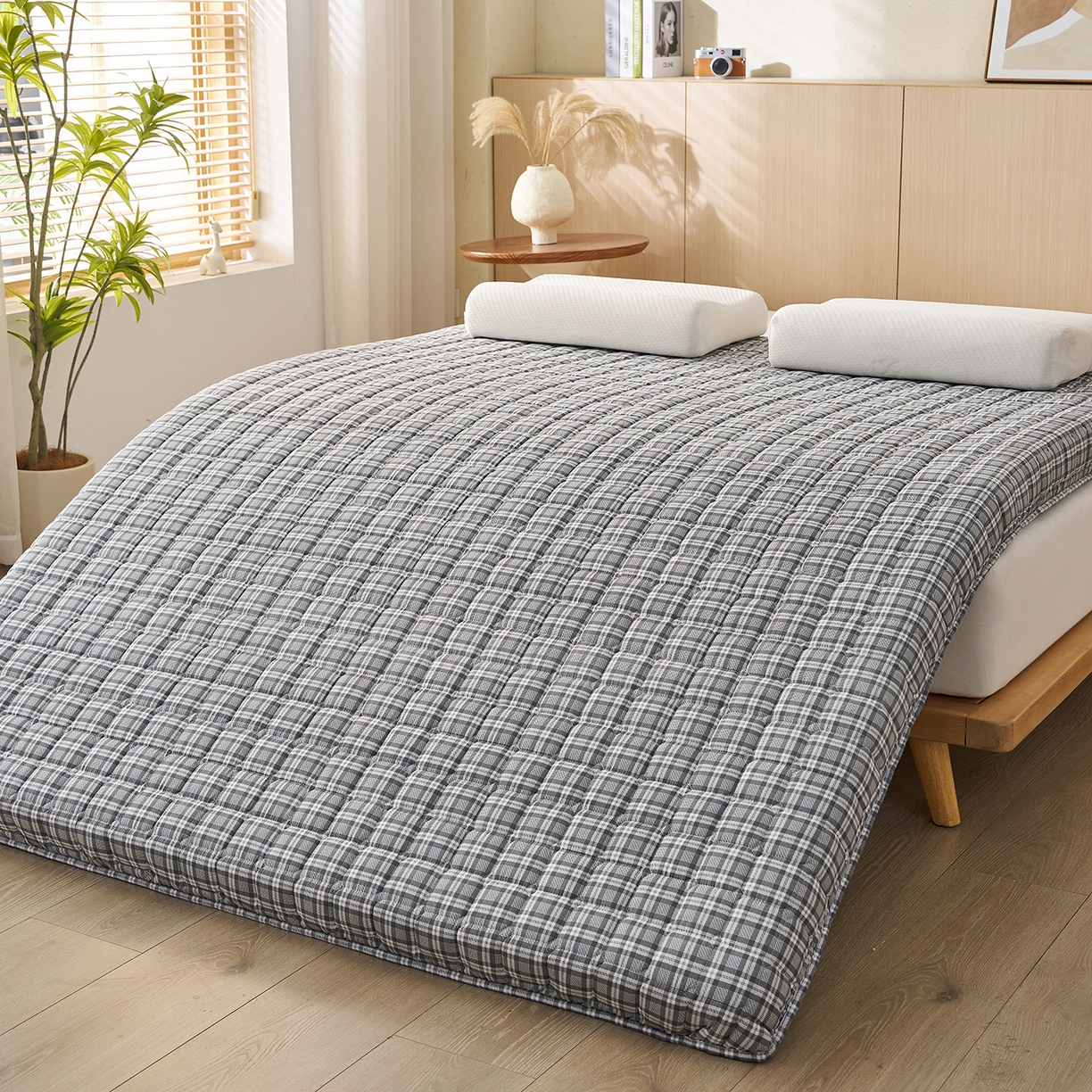 91家纺网 家纺一手货源 找家纺 月茶家纺 2026新款单边格调新疆棉床垫 格调黑