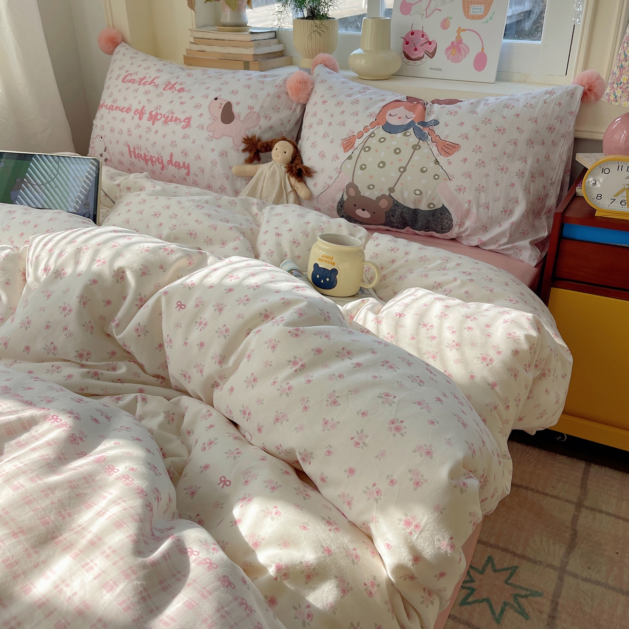 91家纺网 家纺一手货源 找家纺 丽涵家纺 2026新款全棉数码印花毛巾绣四件套-少女派 甜梦满溢