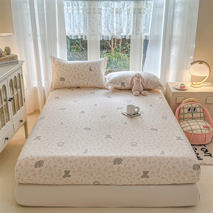 91家纺网 家纺一手货源 找家纺 帛织澜家纺 2026新款A类新疆全棉纯棉12868单品印花床笠系列（预留缩水，提供质检报告） 森林小镇