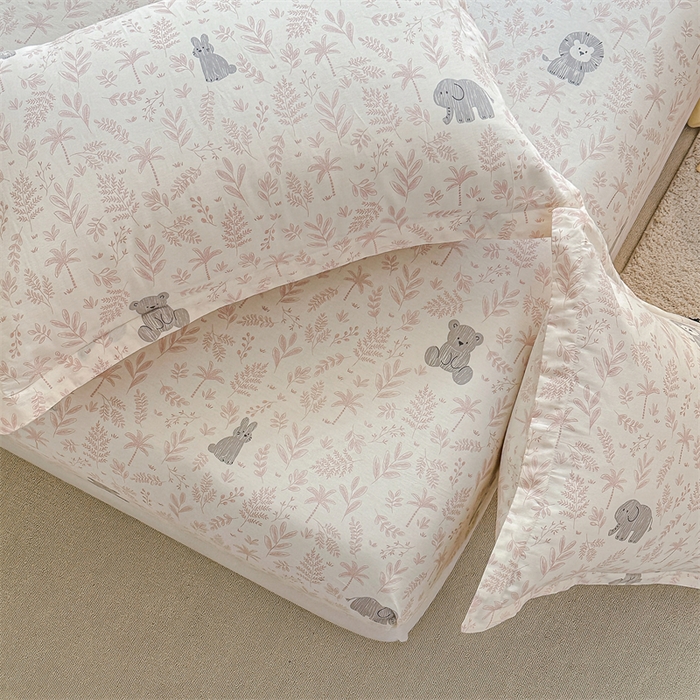 91家纺网 家纺一手货源 找家纺 帛织澜家纺 2026新款A类新疆全棉纯棉12868单品印花床笠系列（预留缩水，提供质检报告） 森林小镇