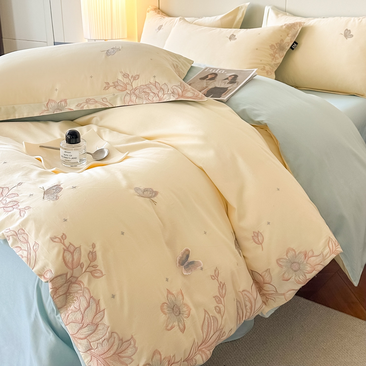 91家纺网 家纺一手货源 找家纺 乐美家纺 2026年春夏新品全棉刺绣花至系列四件套 花至（芝士黄）