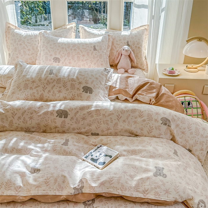 91家纺网 家纺一手货源 找家纺 帛织澜家纺 2026新款A类新疆全棉纯棉12868单品印花四件套（预留缩水，提供质检报告） 森林小镇