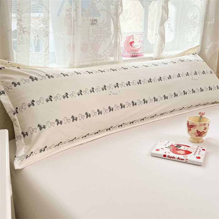 91家纺网 家纺一手货源 找家纺 梦舒羽 2026新款A类云朵棉单层枕套1.8米情侣双人加长枕芯内胆套-单层压线 小木马（单层压线）