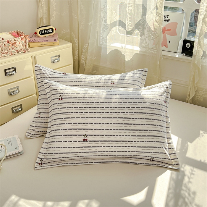 圣比熊 2026新款A类云朵棉单层枕套宿舍单人单只一只装枕芯内胆套-单层压线 灰樱桃（单层压线）