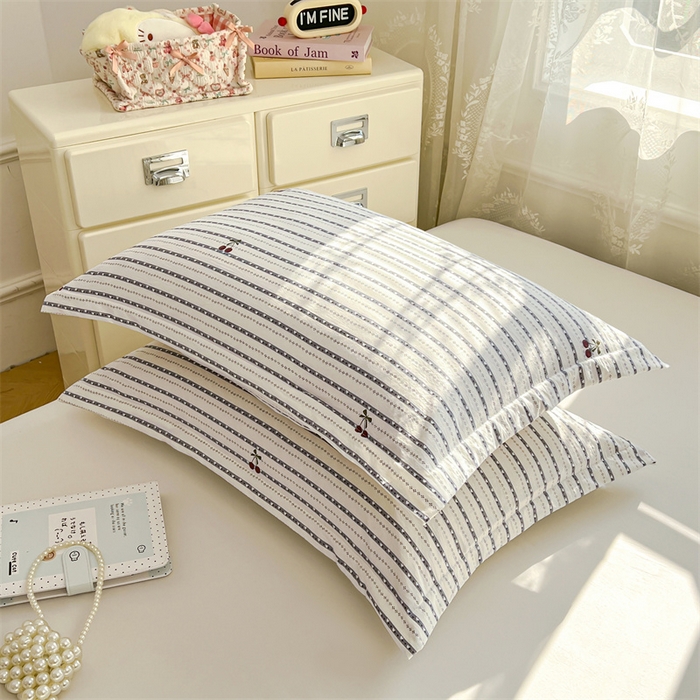 91家纺网 家纺一手货源 找家纺 圣比熊 2026新款A类云朵棉单层枕套宿舍单人单只一只装枕芯内胆套-单层压线 灰樱桃（单层压线）