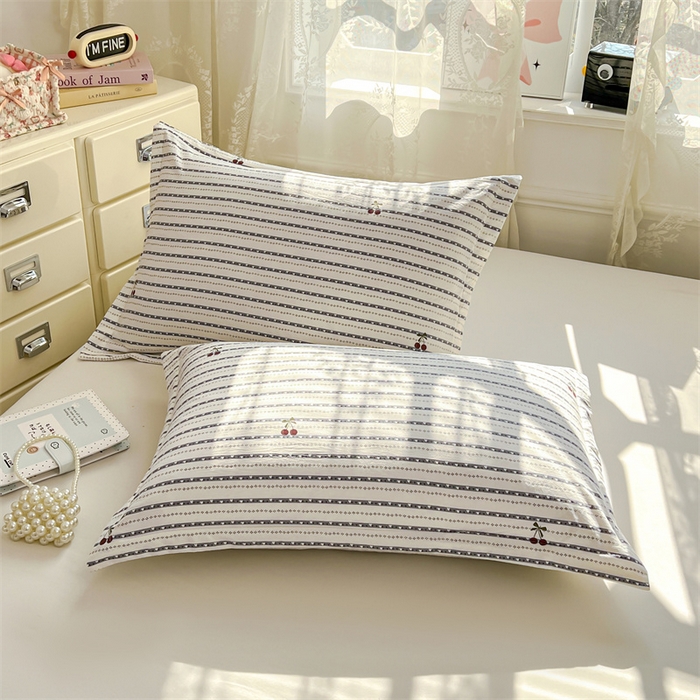 91家纺网 家纺一手货源 找家纺 圣比熊 2026新款A类云朵棉单层枕套宿舍单人单只一只装枕芯内胆套-单层压线 灰樱桃（单层压线）