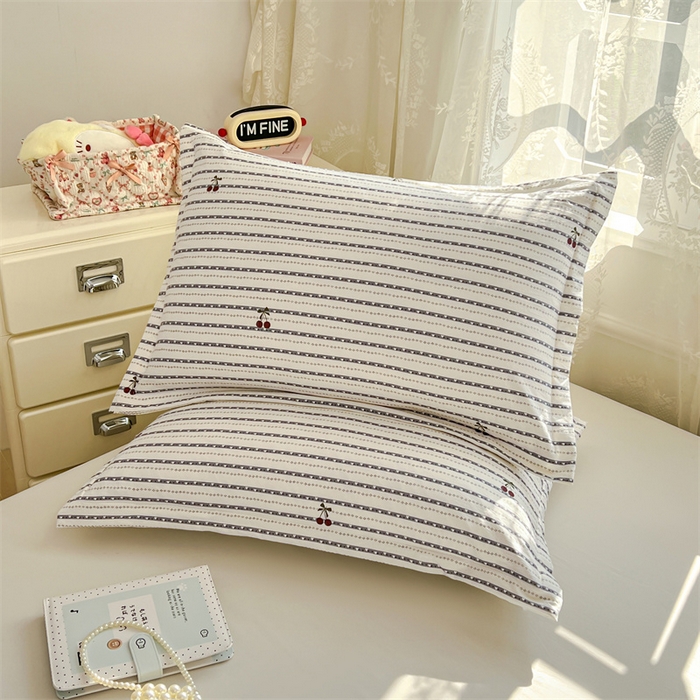 91家纺网 家纺一手货源 找家纺 圣比熊 2026新款A类云朵棉单层枕套宿舍单人单只一只装枕芯内胆套-单层压线 灰樱桃（单层压线）