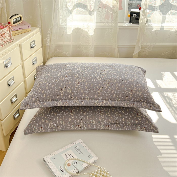 91家纺网 家纺一手货源 找家纺 圣比熊 2026新款A类云朵棉单层枕套宿舍单人单只一只装枕芯内胆套-单层压线 秘密花园（单层压线）