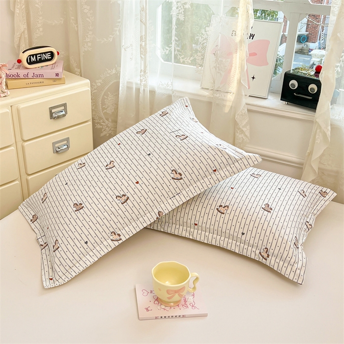 91家纺网 家纺一手货源 找家纺 圣比熊 2026新款A类云朵棉单层枕套宿舍单人单只一只装枕芯内胆套-单层压线 玩趣木马（单层压线）