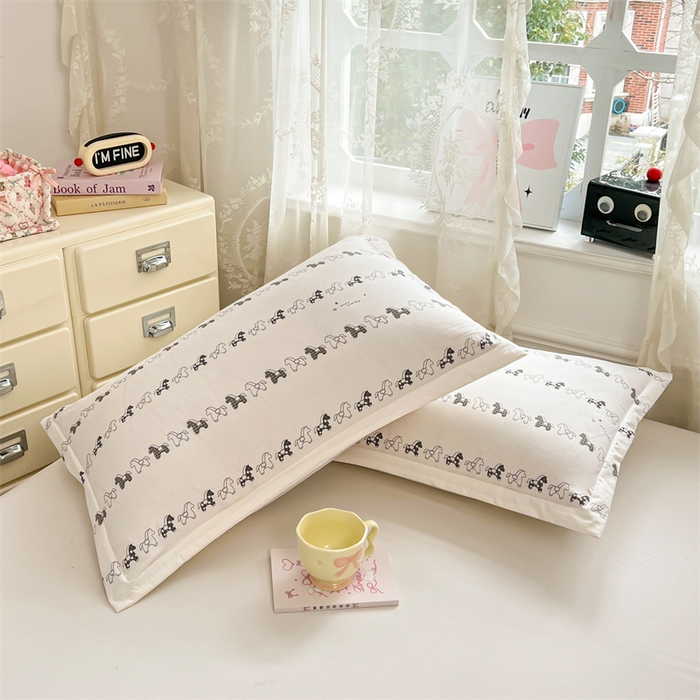 91家纺网 家纺一手货源 找家纺 圣比熊 2026新款A类云朵棉单层枕套宿舍单人单只一只装枕芯内胆套-单层压线 小木马（单层压线）