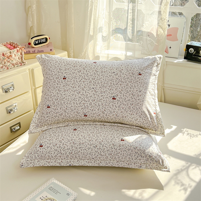 91家纺网 家纺一手货源 找家纺 圣比熊 2026新款A类云朵棉单层枕套宿舍单人单只一只装枕芯内胆套-单层压线 樱桃花语（单层压线）